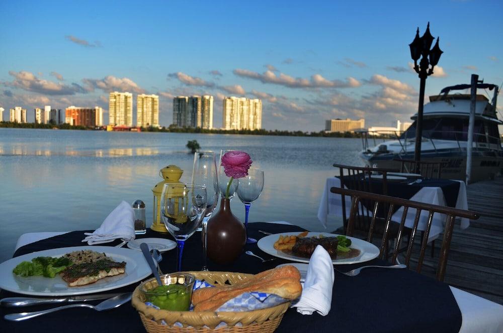 Hotel Imperial Laguna Faranda Cancun Bagian luar foto