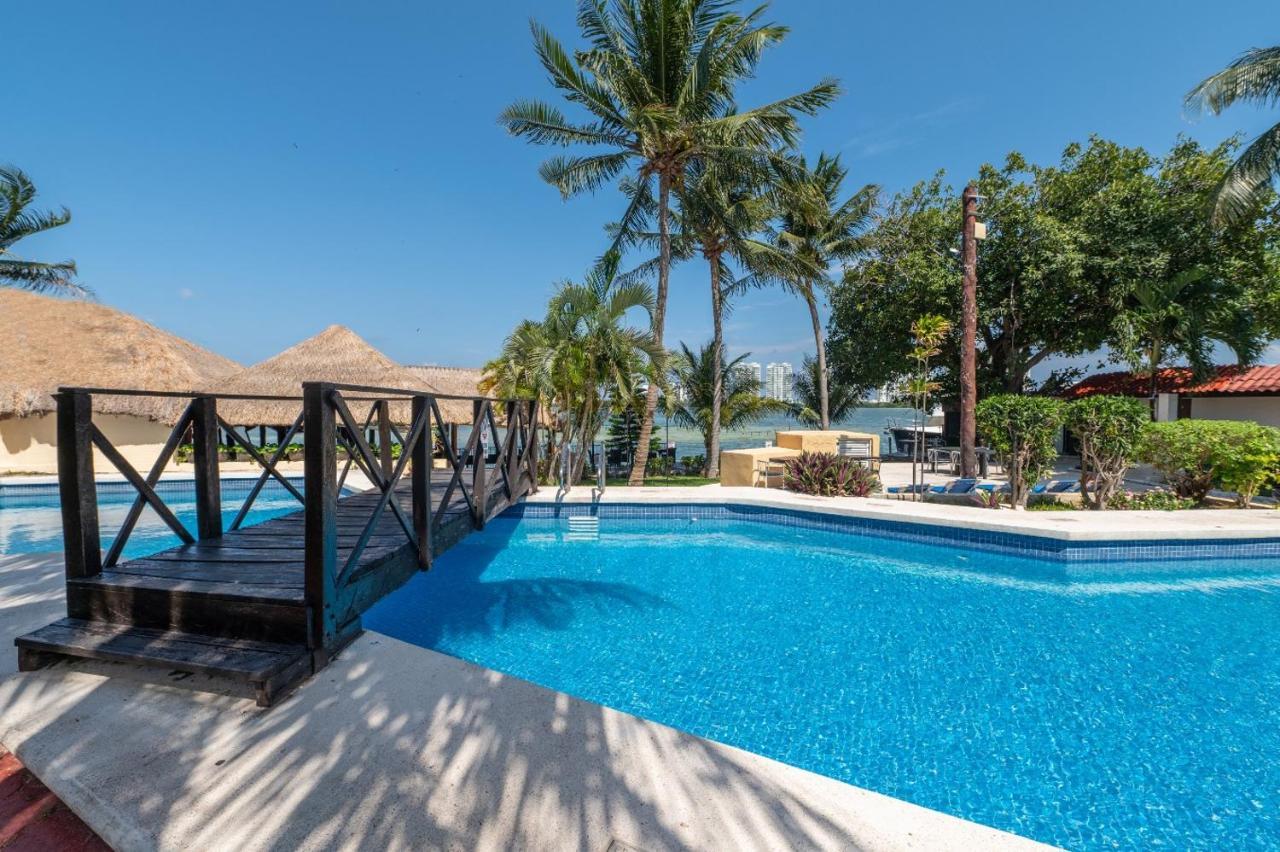 Hotel Imperial Laguna Faranda Cancun Bagian luar foto