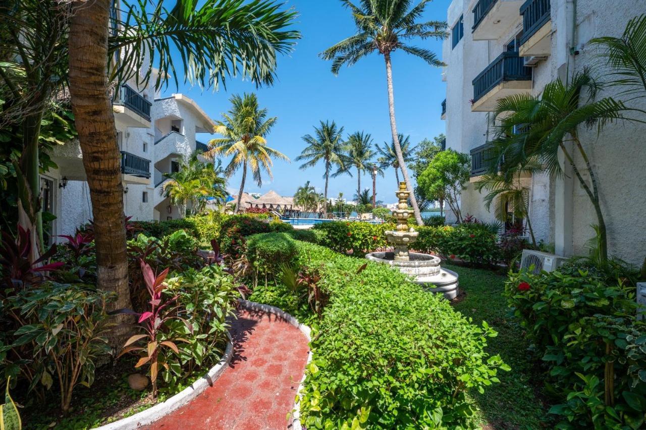 Hotel Imperial Laguna Faranda Cancun Bagian luar foto
